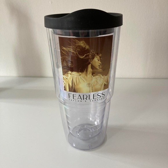 Taylor Swift Fearless Taylor’s Version Cup Capital One Exclusive Limited Edition - Picture 2 of 2
